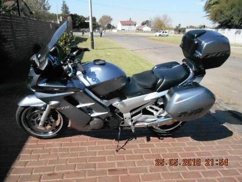 2004 Yamaha FJR 1300