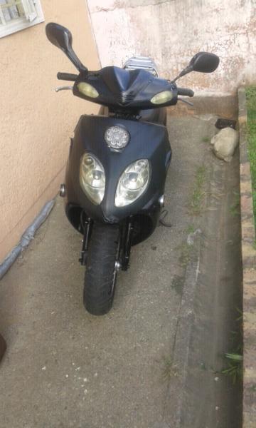 Conti starlight 125cc Scooter