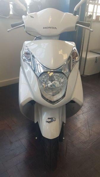 2018 Honda Delivery Scooter / Bikes