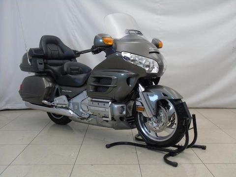 2011 HONDA Gold Wing GL1800