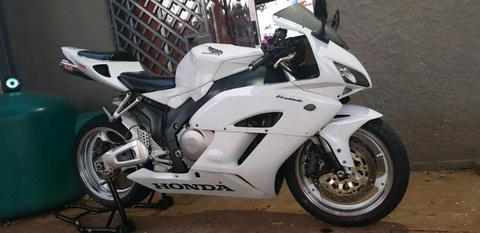 Honda CBR 1000rr Fireblade