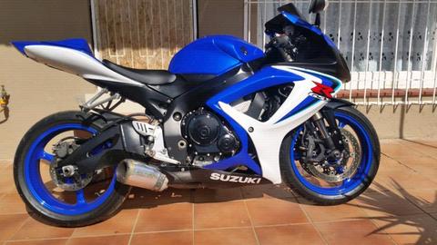 Suzuki Gsxr 600 (Excellent Condition)