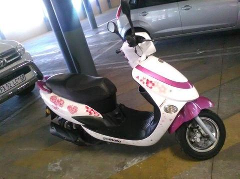 2014 Gomoto citti 125cc scooter for sale