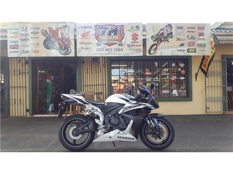 HONDA CBR 600RR @ TAZMAN MOTORCYCLES