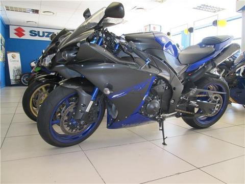 Yamaha YZF R1 Big Bang 2014