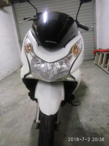 HONDA 2012 pcx 150 scooter