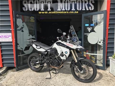 2010 BMW f800 GS! Great bike to begin your tour!
