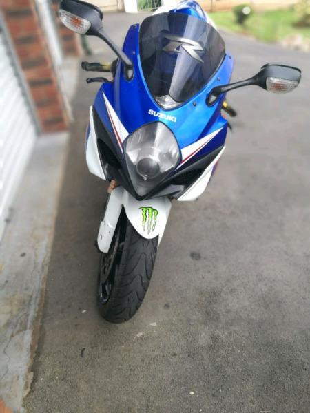 Suzuki GSXR 1000 k7