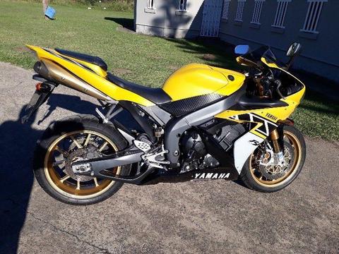 Yamaha YZF-R 1 50th anniversary edition