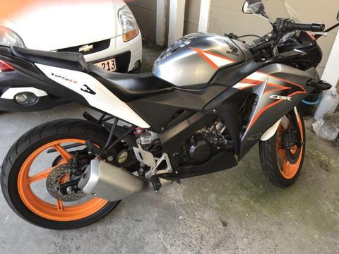 Honda CBR125R