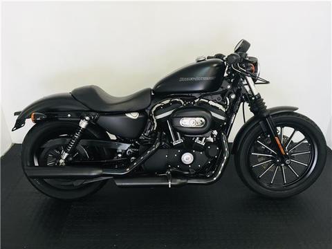 Harley-Davidson Sportster 883 Iron - METALHEADS MOTORCYCLES