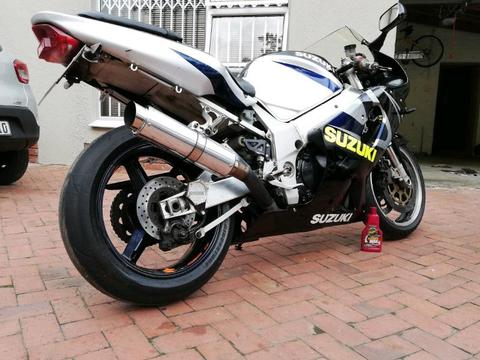 Suzuki GSXR 750