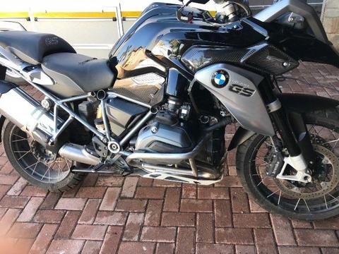 2016 BMW R1200GS Triple Black LC