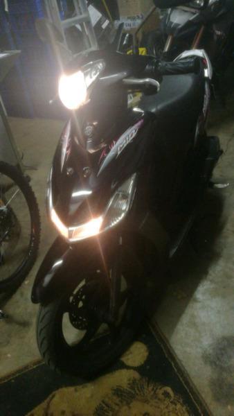 2012 Yamaha Mio scooter