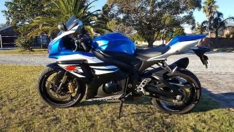 2014 Suzuki GSX-R1000