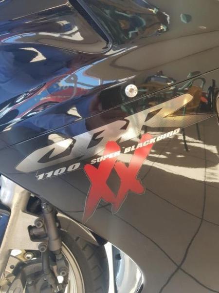 Honda 1100 CBR Blackbird