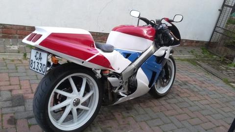 Honda vfr 400 nc30