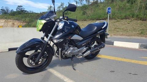 Suzuki GSR 250