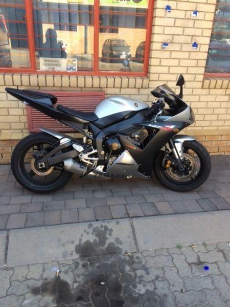 2003 Yamaha R1