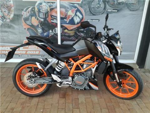 KTM 390 DUKE 2015