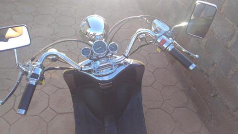 Gomoto Yesterday SI Scooter