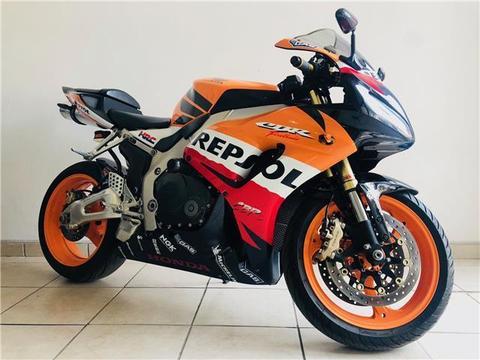 HONDA CBR 1000 RR REPSOL