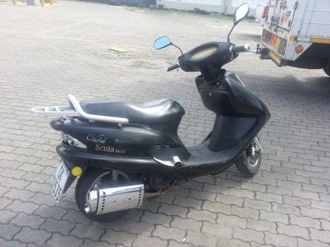 Vuka XS125 Scooter