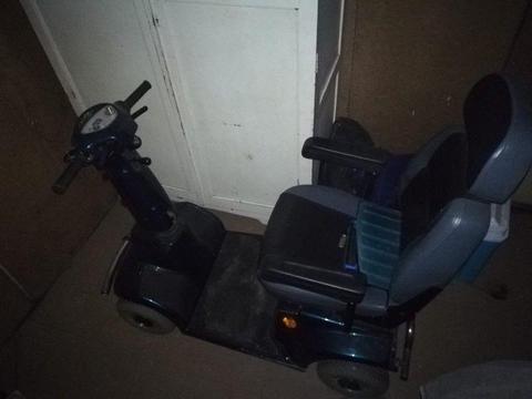 CTM HS580 ELECTRIL MOTORIZED WHEELCHAIR AND TRAILER