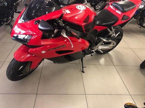 2004 Honda CBR 1000rr