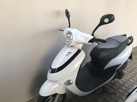 Gomoto Citti si 150cc Scooter