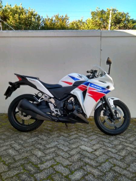 Honda CBR250R