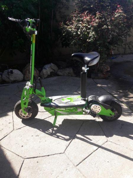 2017 1000W uber scooter *as new*