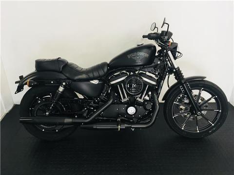 Harley-Davidson Sportster 883 Iron - METALHEADS MOTORYCYCLES