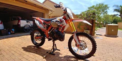 2015 KTM 250 EXC Factory six day edition