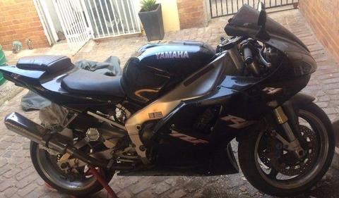 2002 Yamaha YZF-R1
