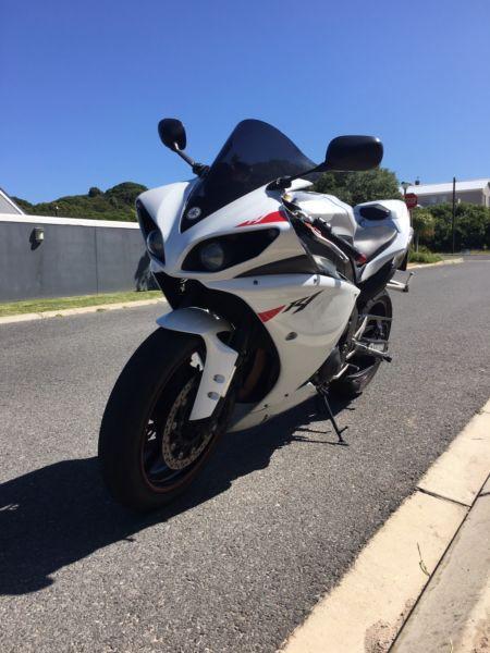 2011 Yamaha R1 swop sale or dep and installment