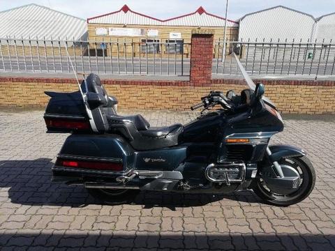 1988 Honda Gold Wing...R89 995 with low mileage, ....great tourer and lots of pannier space