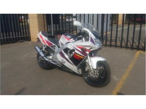 Yamaha YZF600 1996
