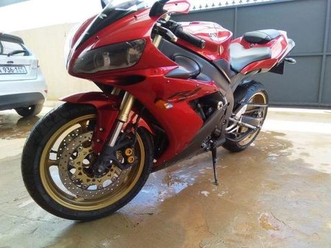 2005 Yamaha YZF-R1