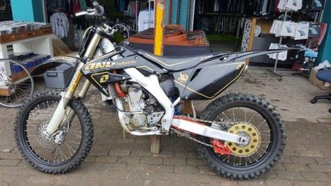 2009 CRF 250R in excellent condition. With a custom graphics kit also has hot start lever