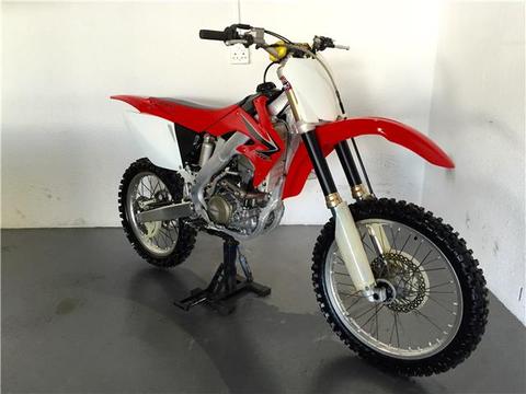 2009 Honda Crf250r..Twin Pipe Mint.!!