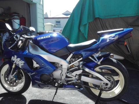 Yamaha R1