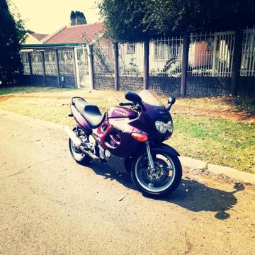 BARGAIN GSXF750