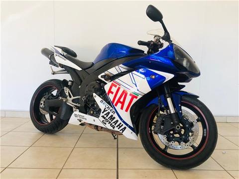 07 YAMAHA R1 FIAT EDITION