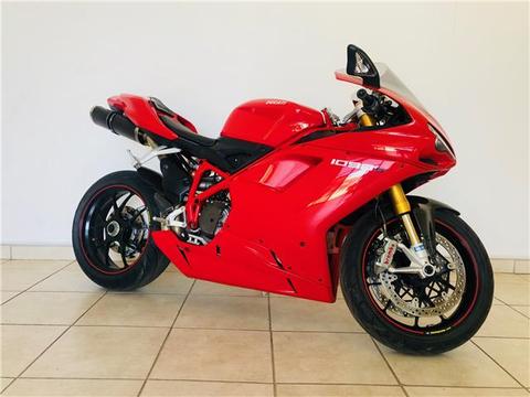 SPOTLESS DUCATI 1098 S
