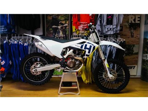 2018 Husqvarna FC450 with R10 000 Accessories Included