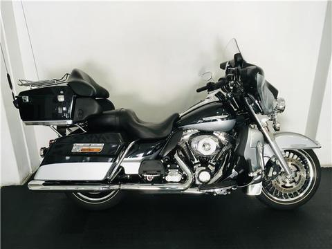Harley-Davidson Ultra Limited - METALHEADS MOTORCYCLES