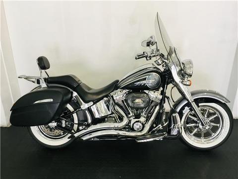 Harley-Davidson CVO Softail Deluxe - METALHEADS MOTORCYCLES