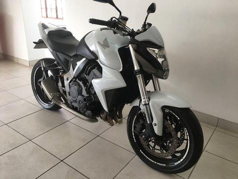 Honda CB 1000 R - R 7000.00 Cash back / discount