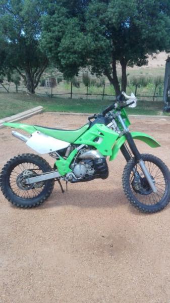 KAWASAKI KDX 200 - FOR SALE R19000